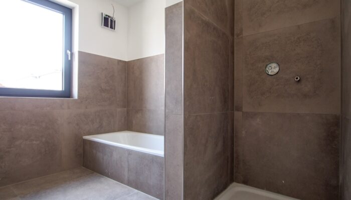 10977 Badezimmer (2)